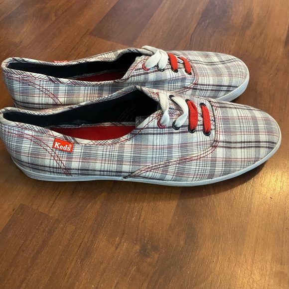 Size 8.5 US plaid Keds - Picture 2 of 2